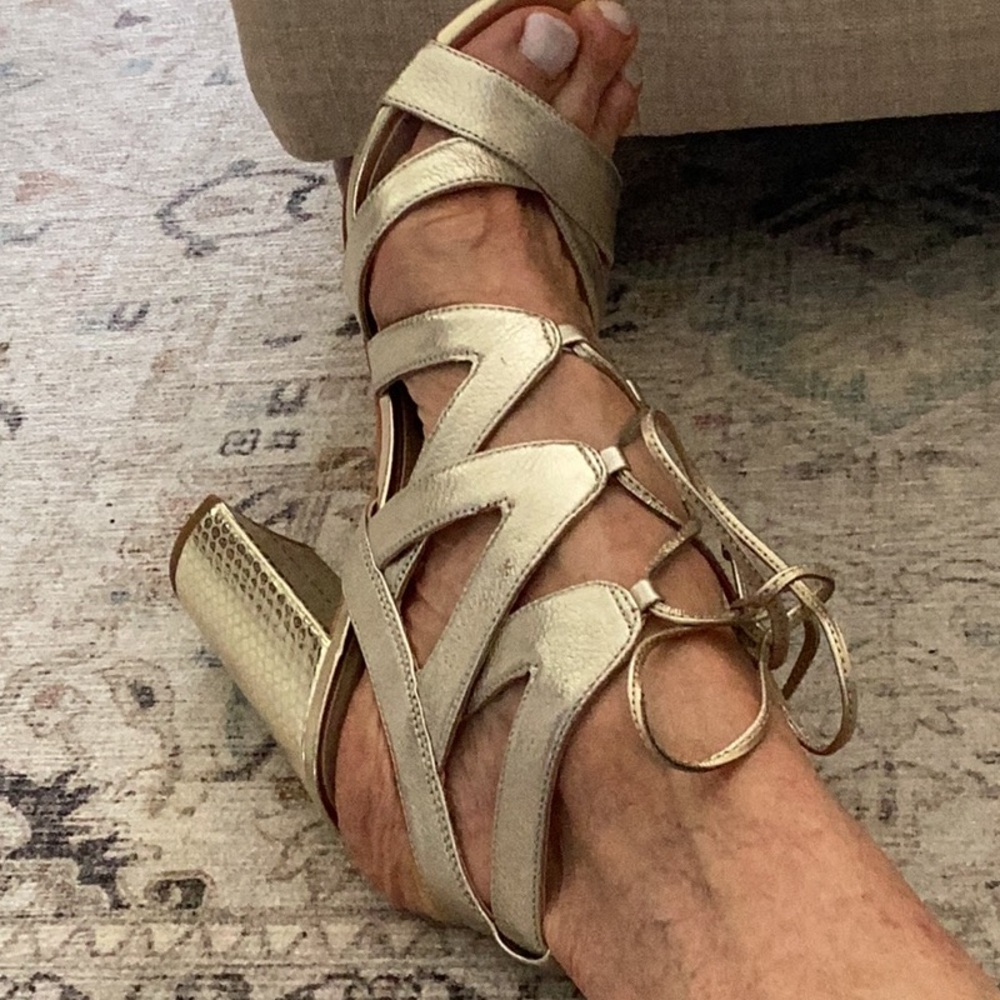 Sam Edelman block heel tie up sandals Sz8